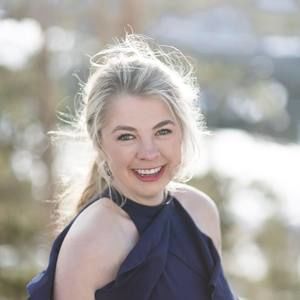 Meet your Posher, Courtney